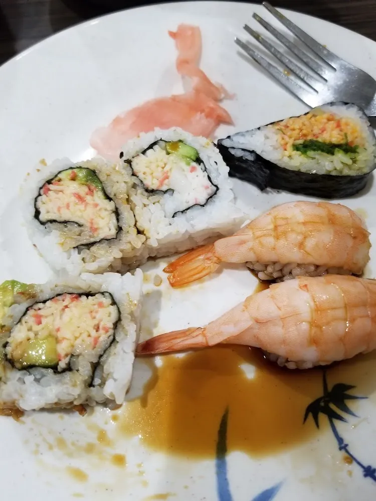 Seafood & Sushi and Sashimi Combo